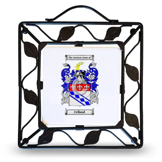 Felland Metal Trivet